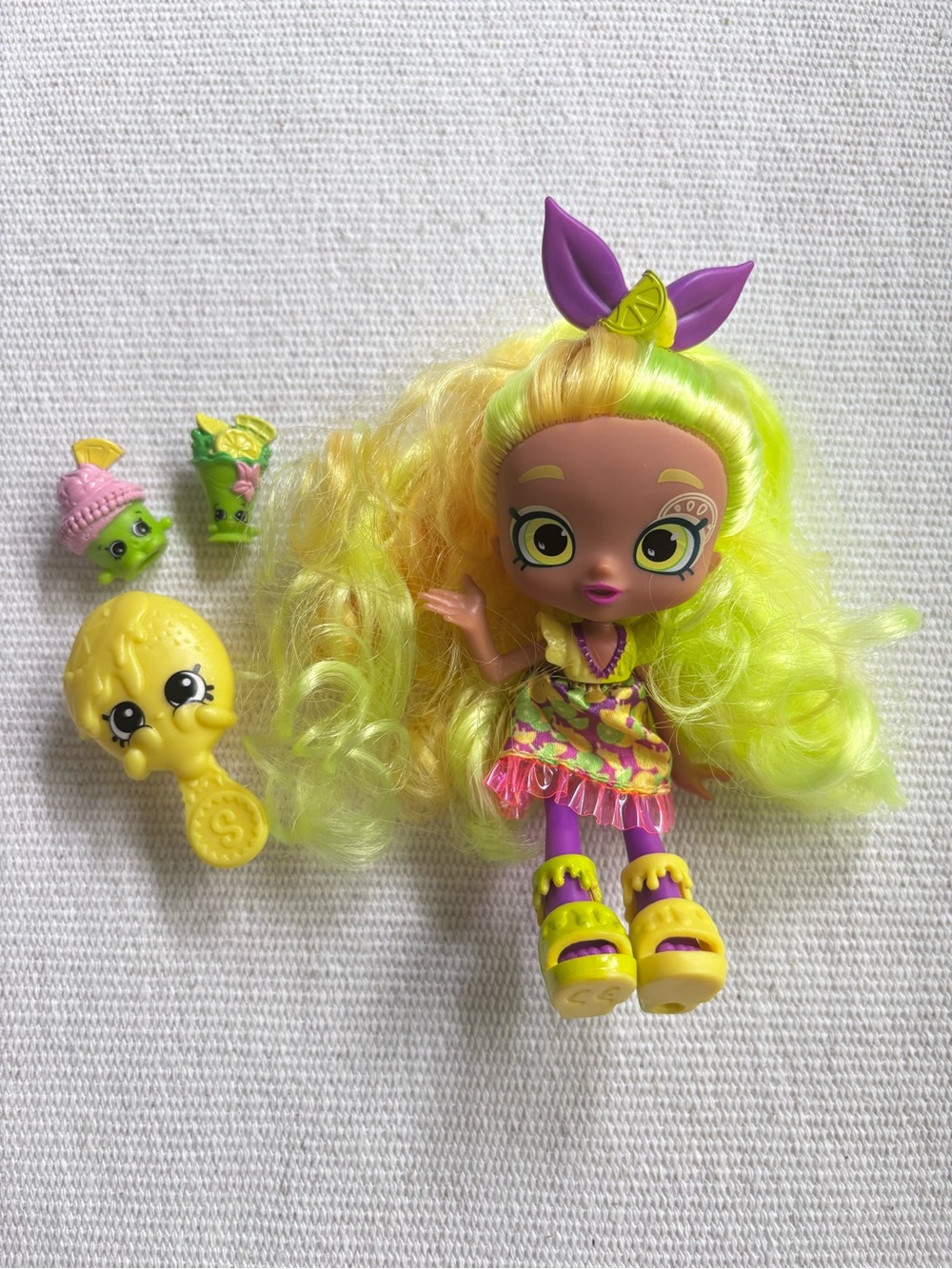 Shopkins Shoppies LEMONY LIMES 5" Doll with 2 Exclusive Shopkins & Accessories